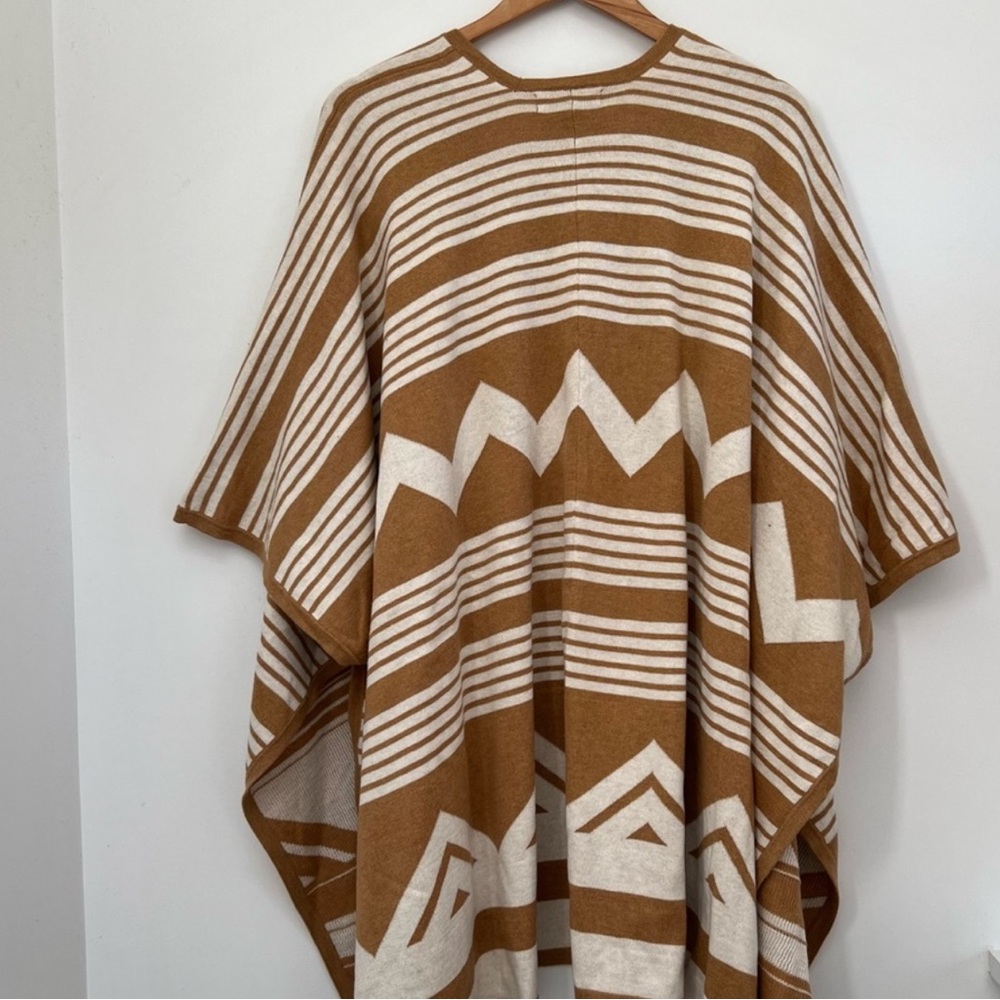 Mossimo Oversized Aztec Pattern Poncho Size L/Xl - image 2